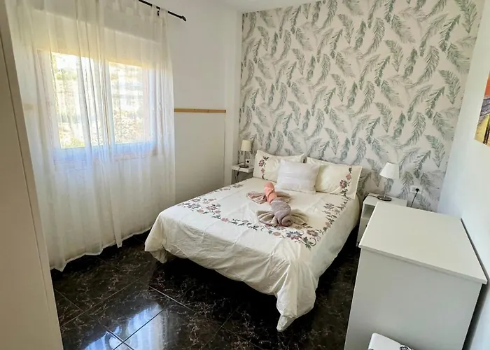 Naomi's House Летний дом
