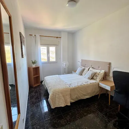 Naomi's House Fasnia