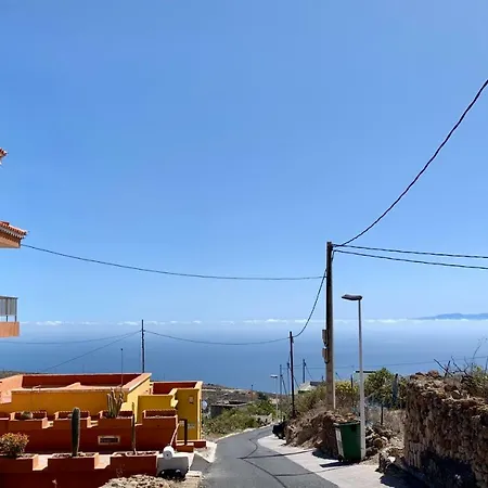 Naomi's House منزل ريفي