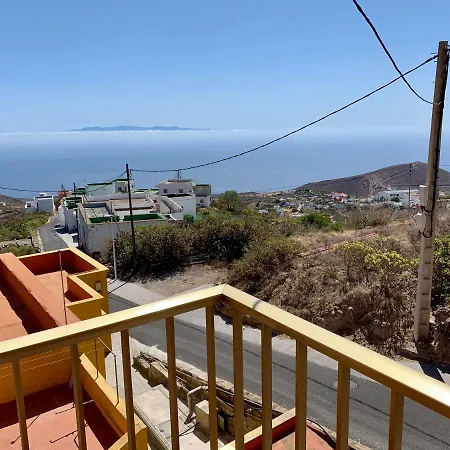 منزل ريفي Naomi's House Fasnia